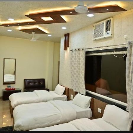 Hotel Raghuveer Inn By Bookingcare Sitapur Muafi Екстер'єр фото